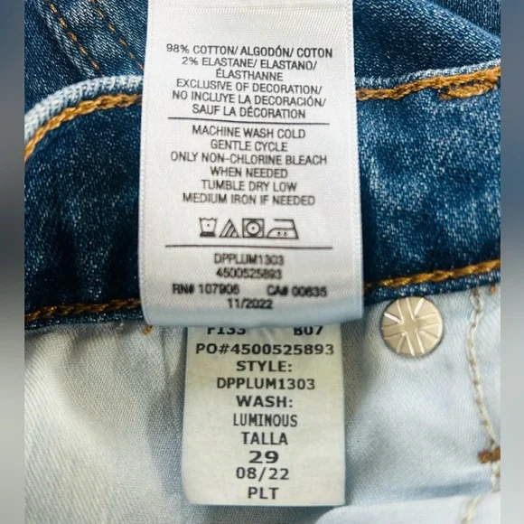 TALL GIRL 🚨 EUC Hudson Jeans SZ 29 Blue denim 5-pocket/button fly flare jeans - Picture 7 of 7